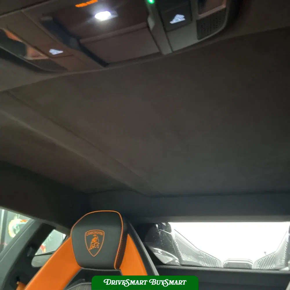 2024 Lamborghini Revuelto Base