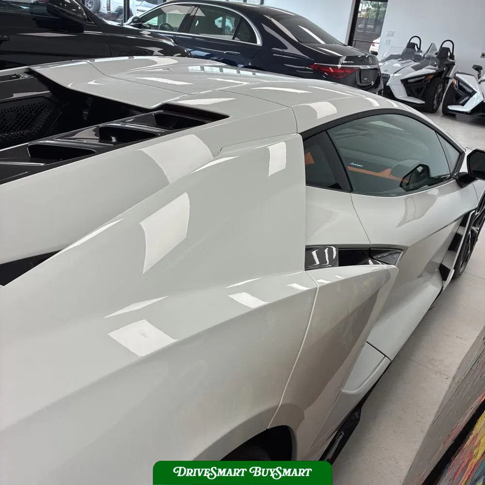 2024 Lamborghini Revuelto Base