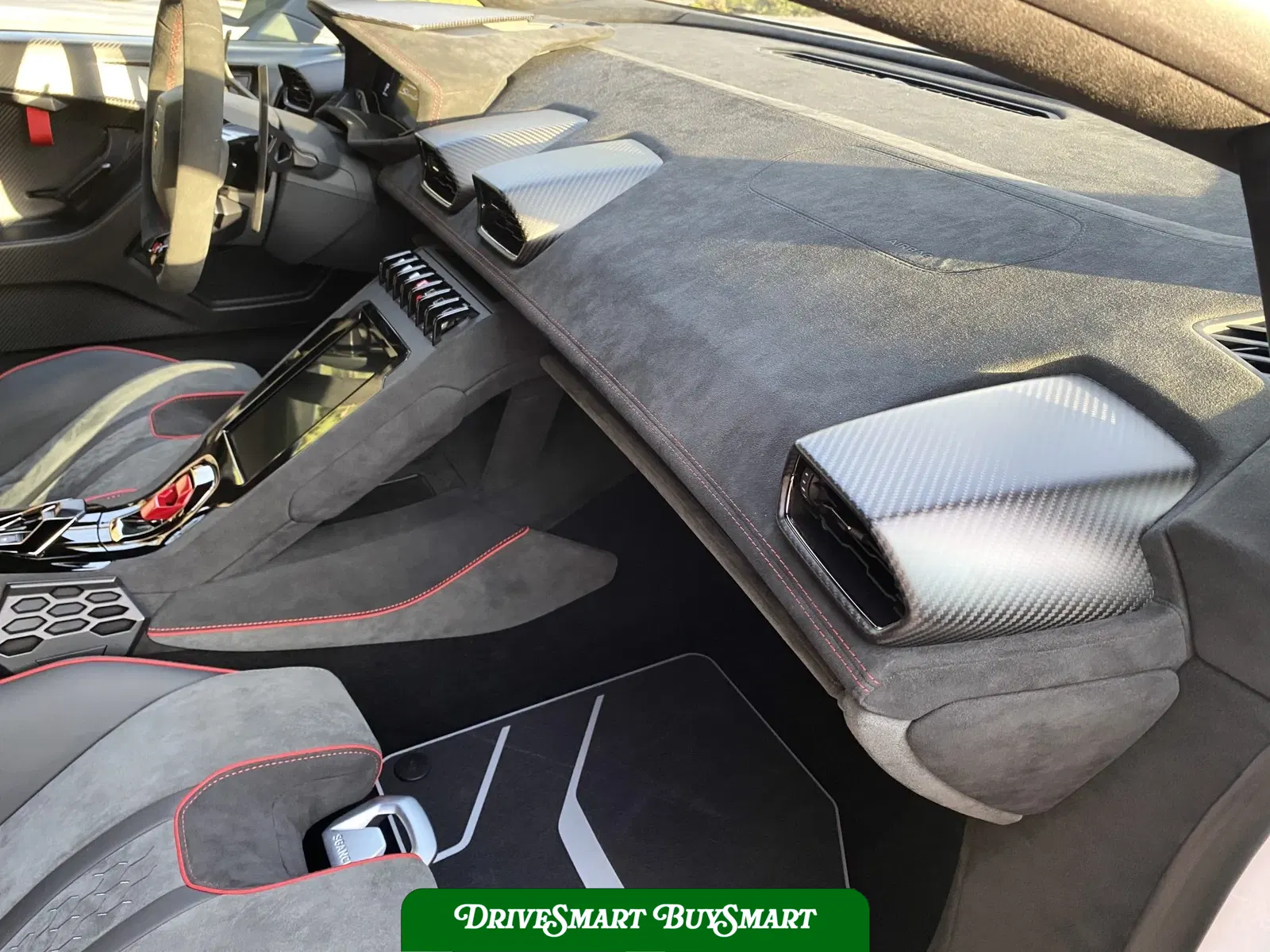 2023 Lamborghini Huracan Sterrato