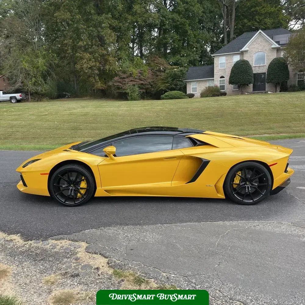 2014 Lamborghini Aventador Base