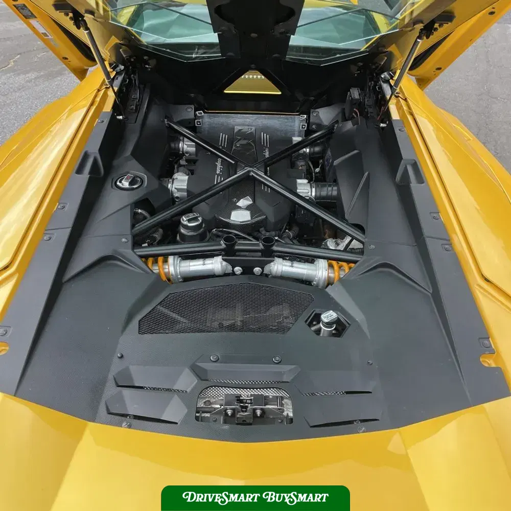 2014 Lamborghini Aventador Base