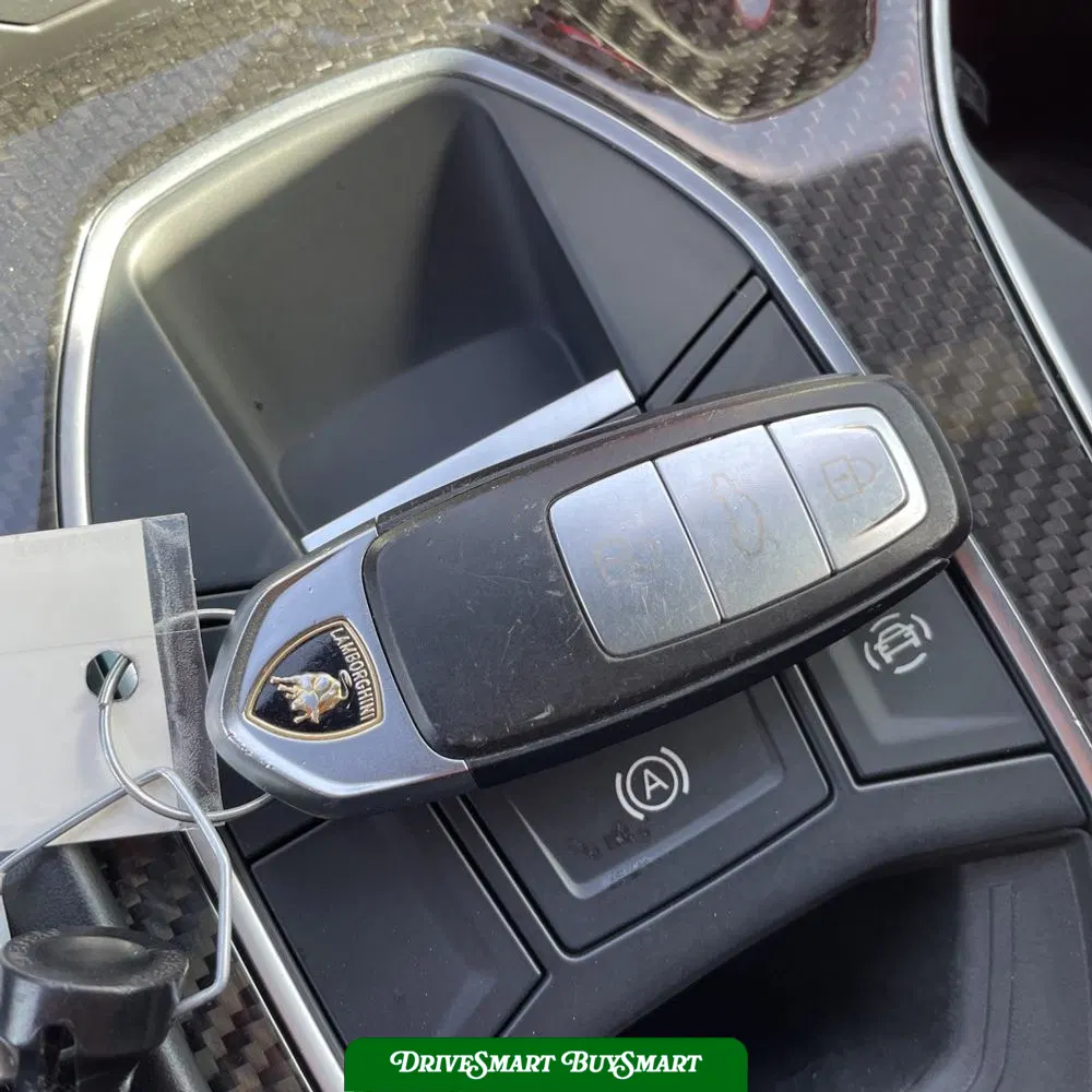 2020 Lamborghini Urus Base