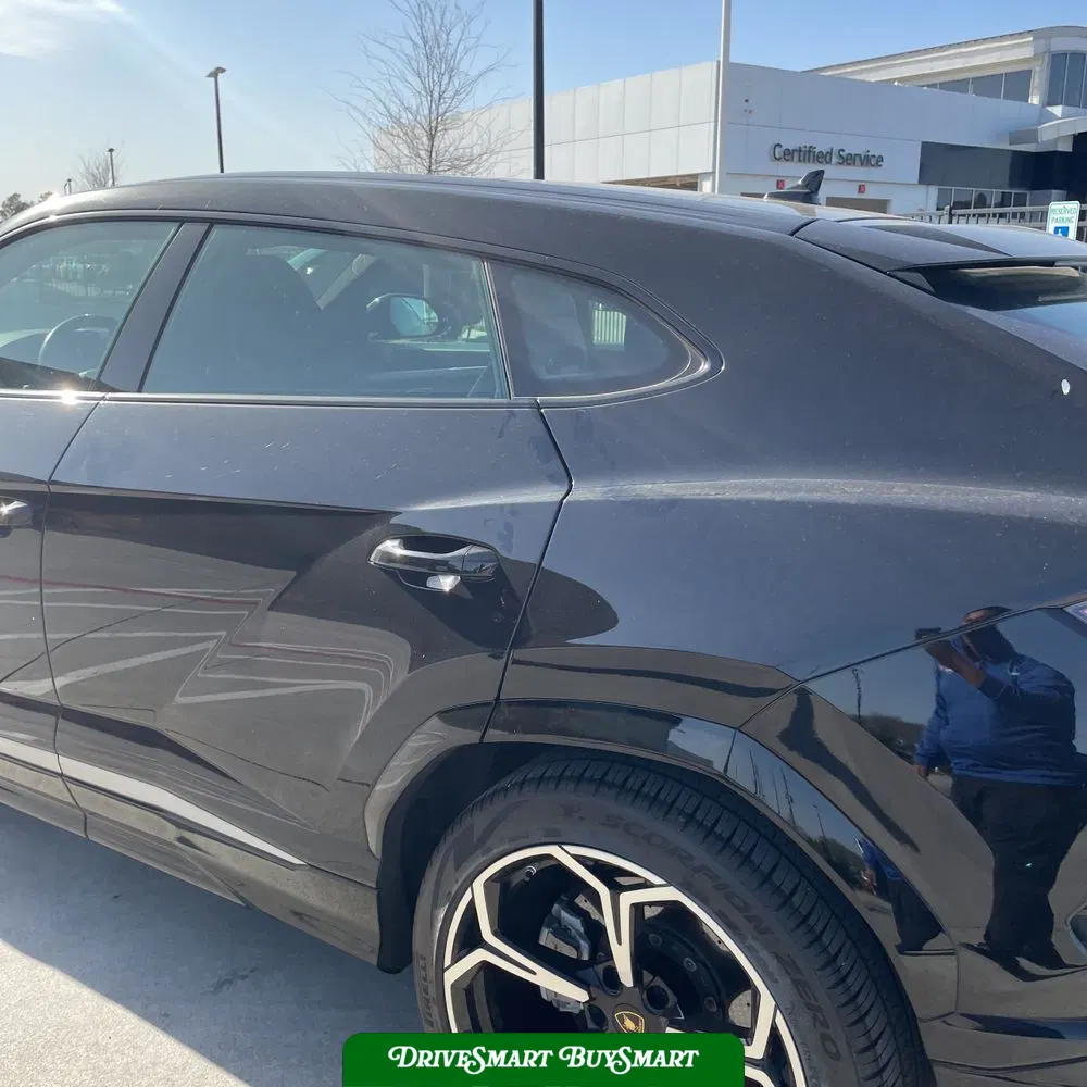 2020 Lamborghini Urus Base