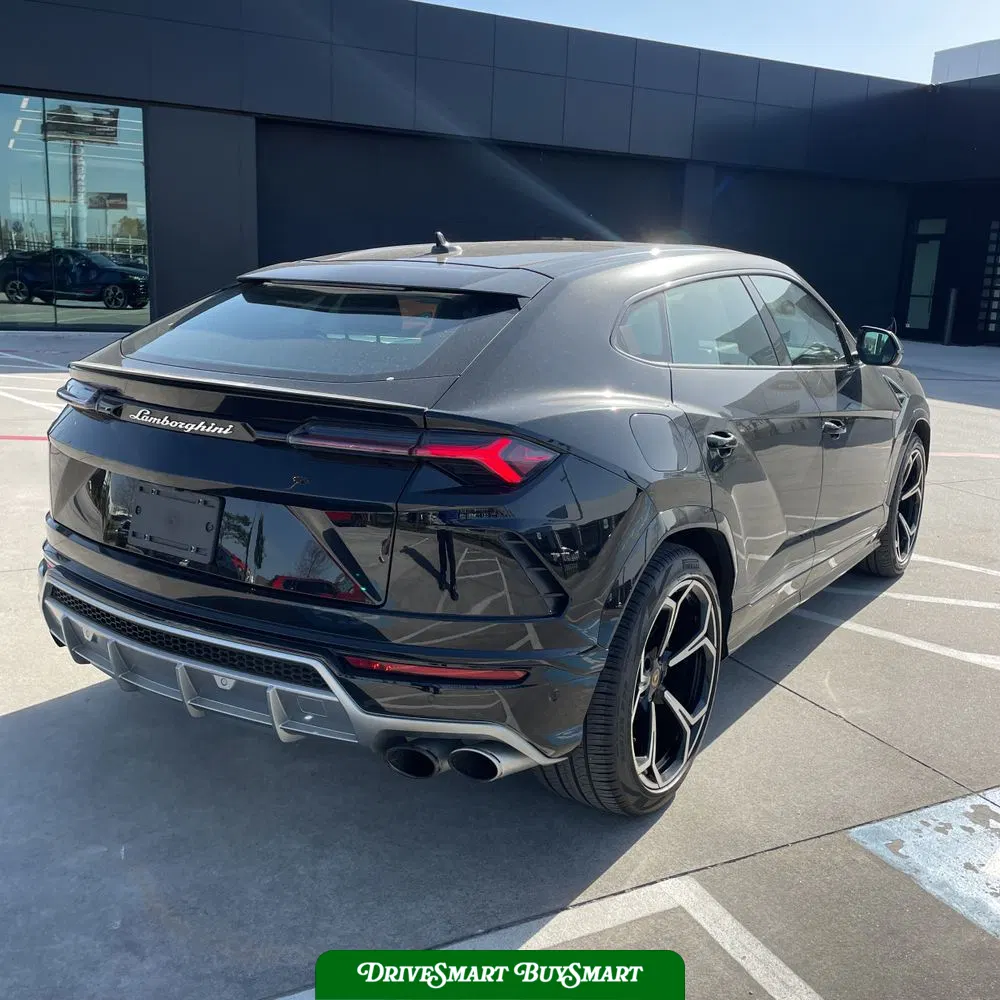 2020 Lamborghini Urus Base