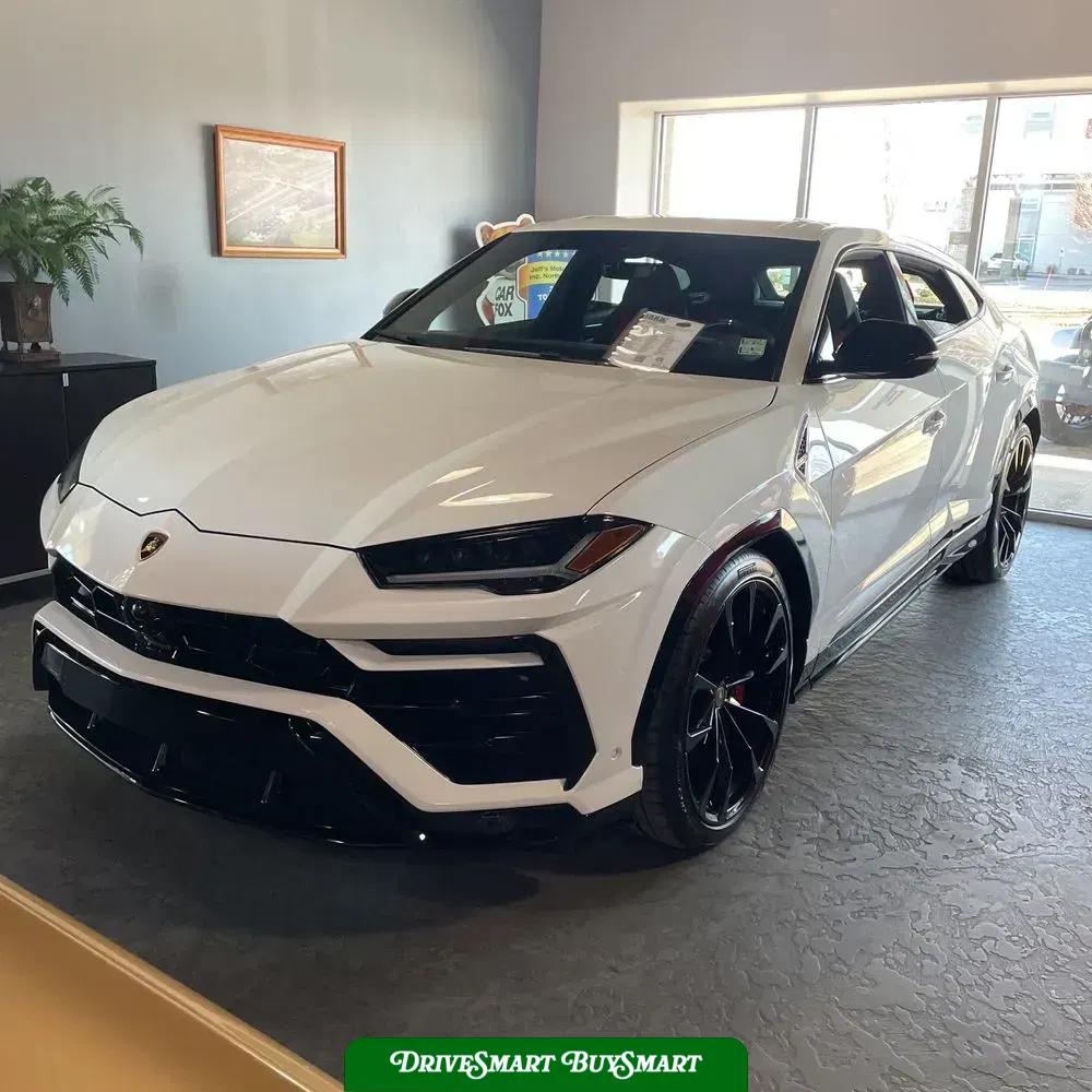 2022 Lamborghini Urus Base