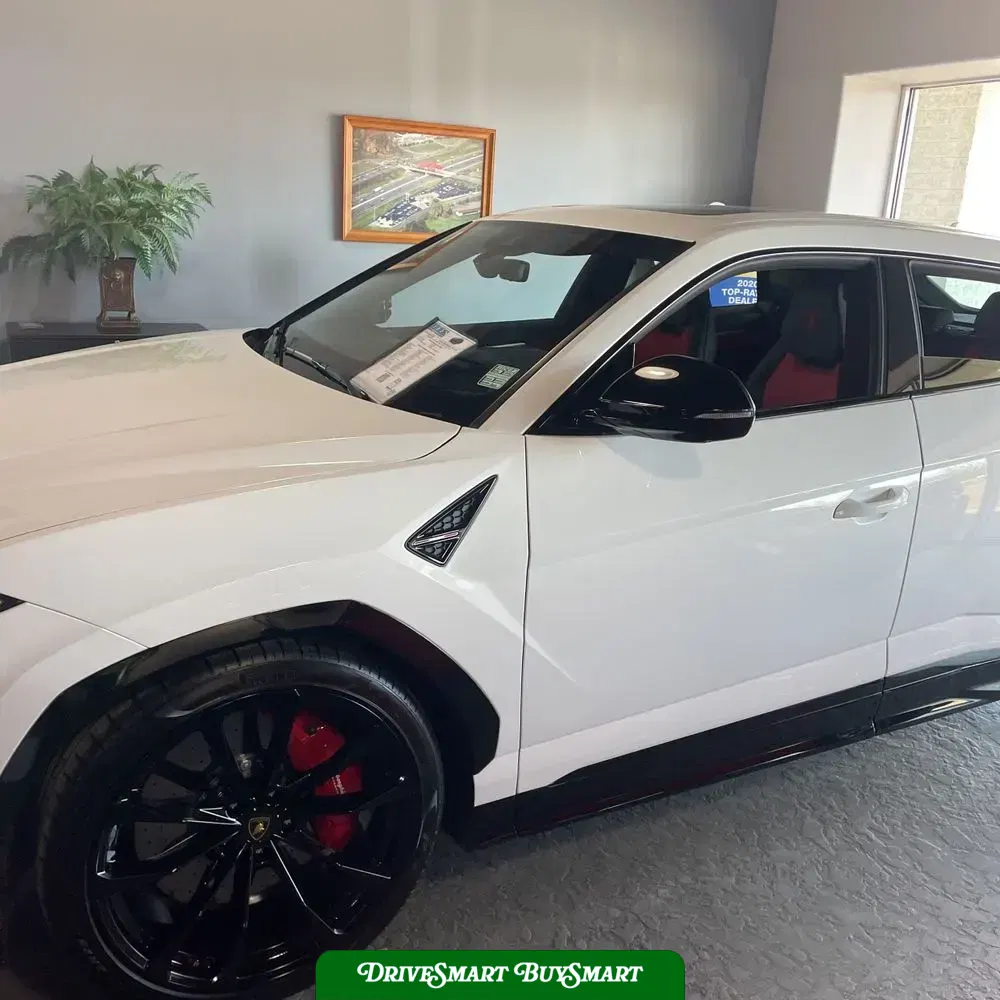 2022 Lamborghini Urus Base