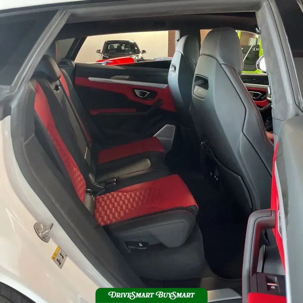 2022 Lamborghini Urus Base