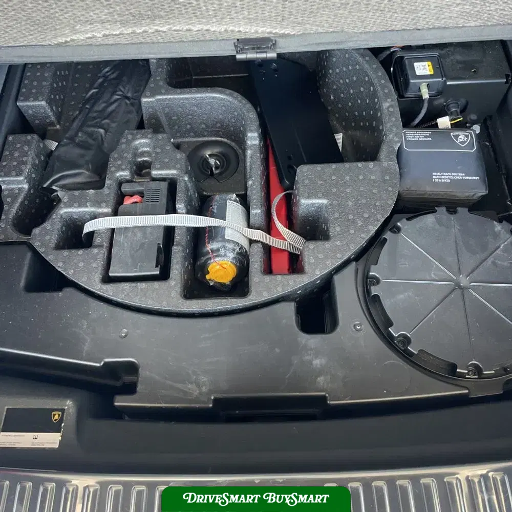 2022 Lamborghini Urus Base