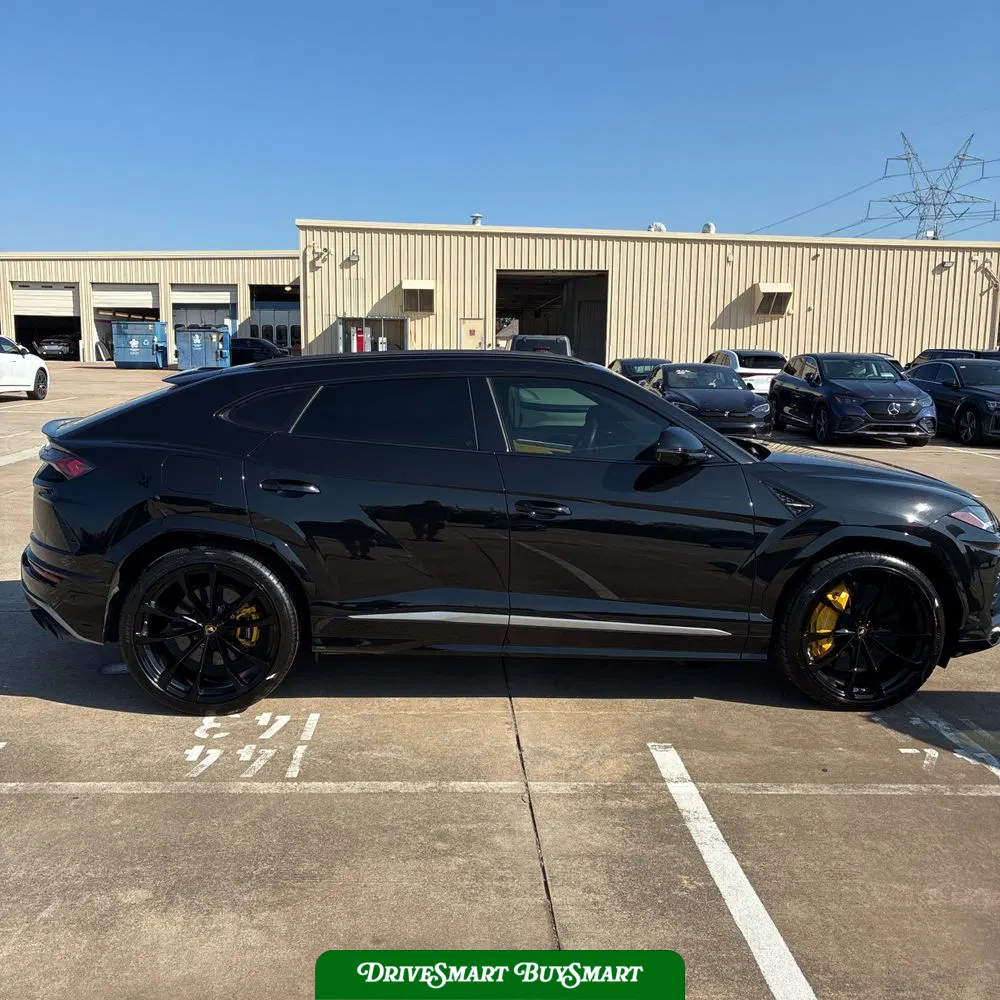 2019 Lamborghini Urus Base