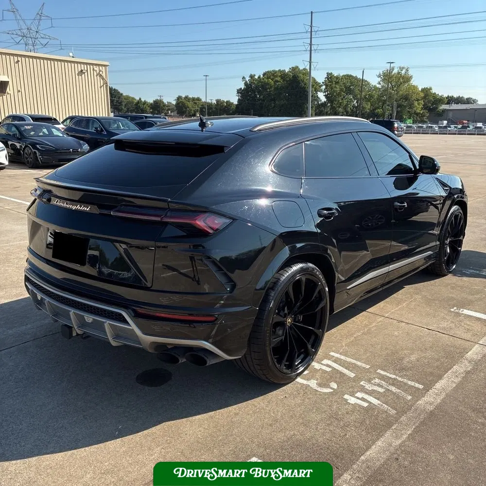 2019 Lamborghini Urus Base