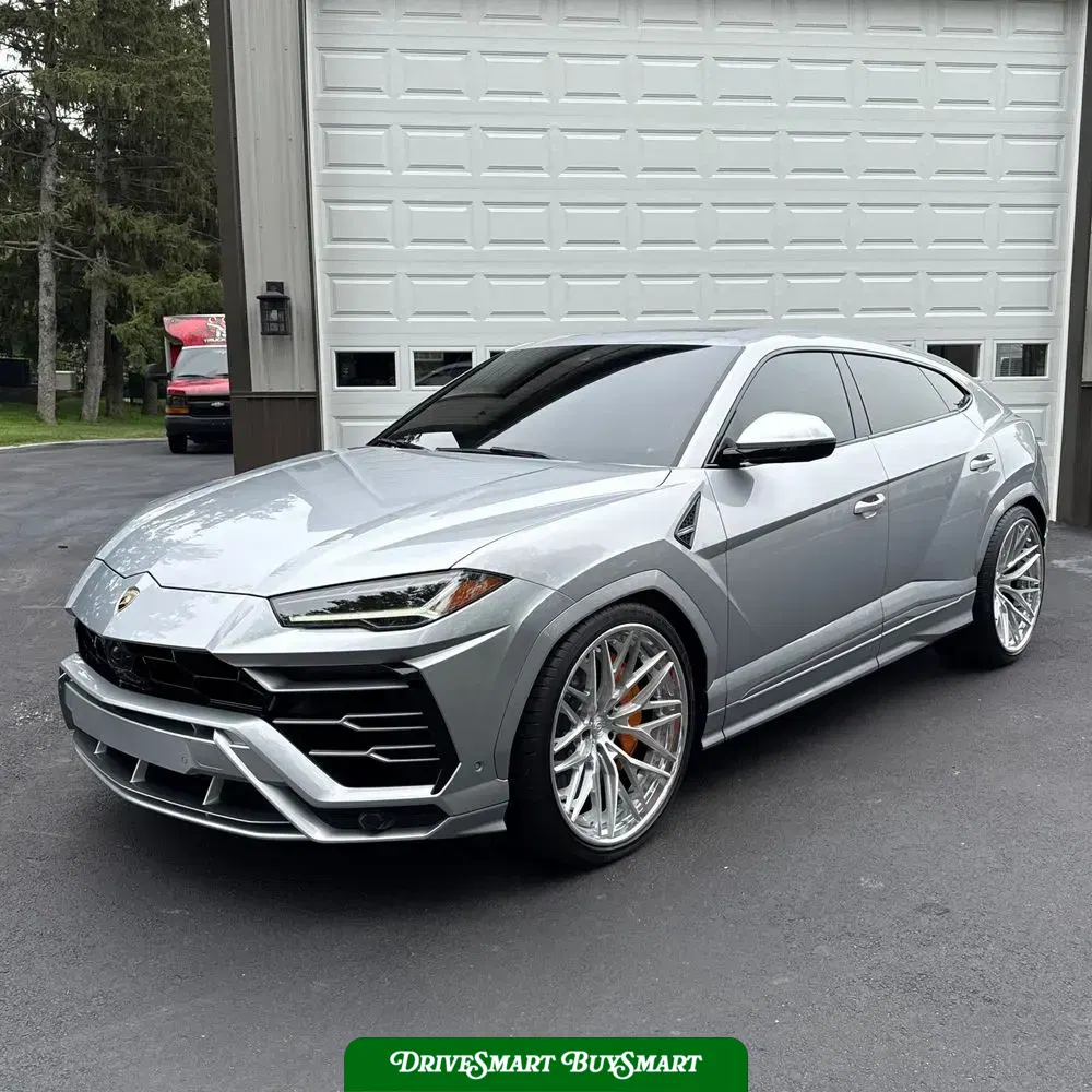 2020 Lamborghini Urus Base