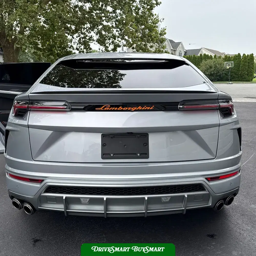 2020 Lamborghini Urus Base