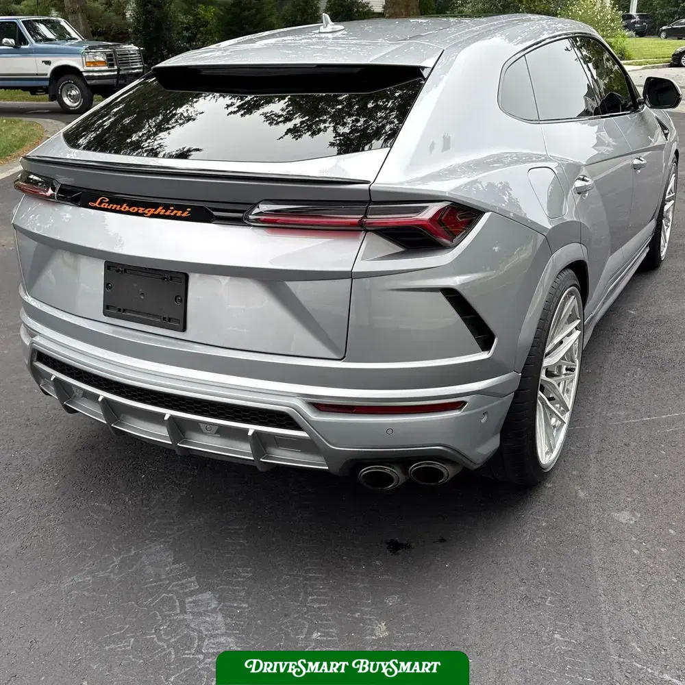 2020 Lamborghini Urus Base