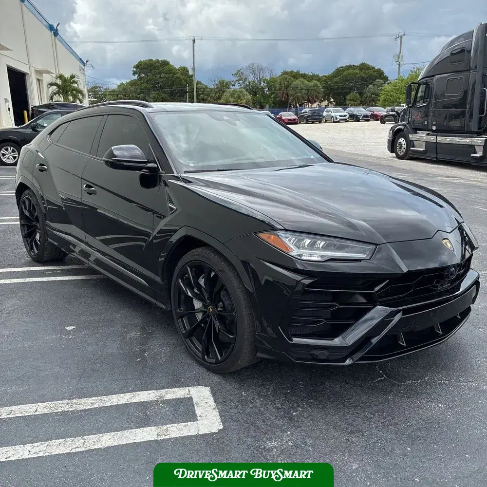 2020 Lamborghini Urus Base