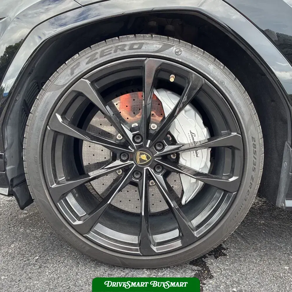 2020 Lamborghini Urus Base