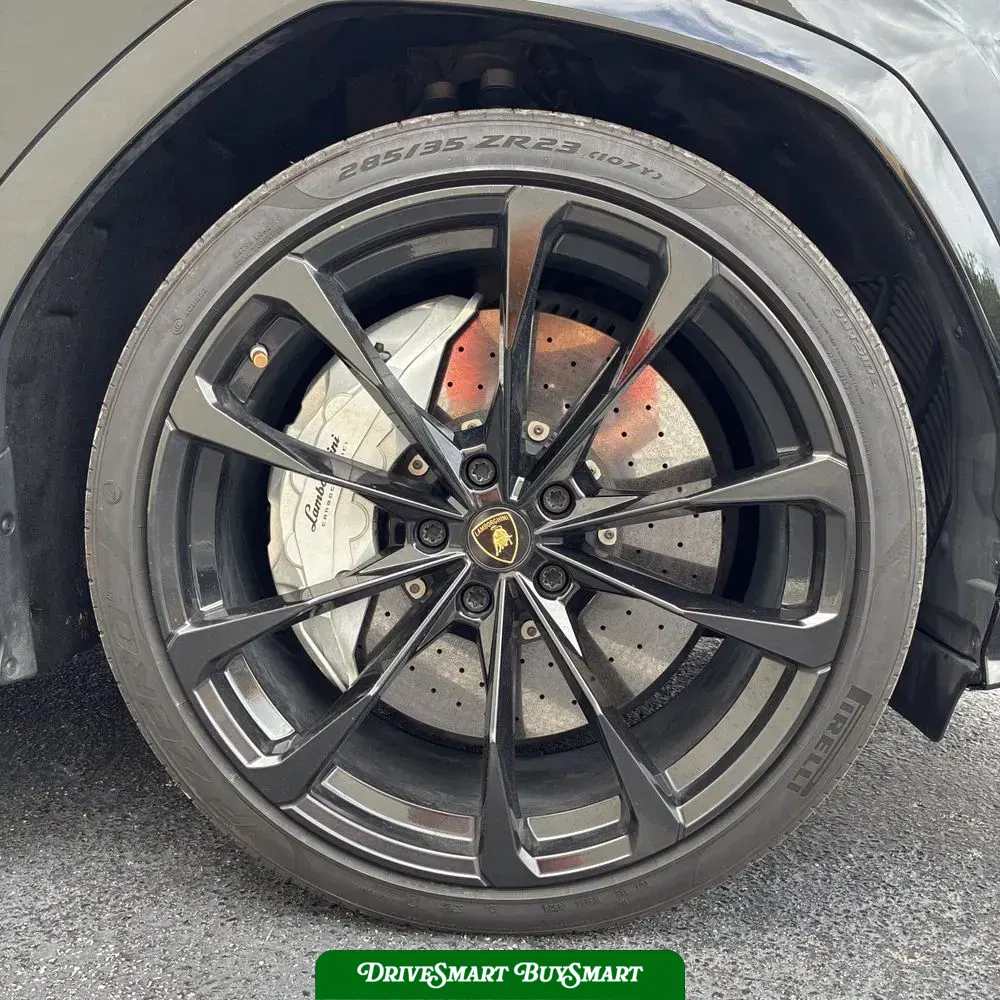 2020 Lamborghini Urus Base