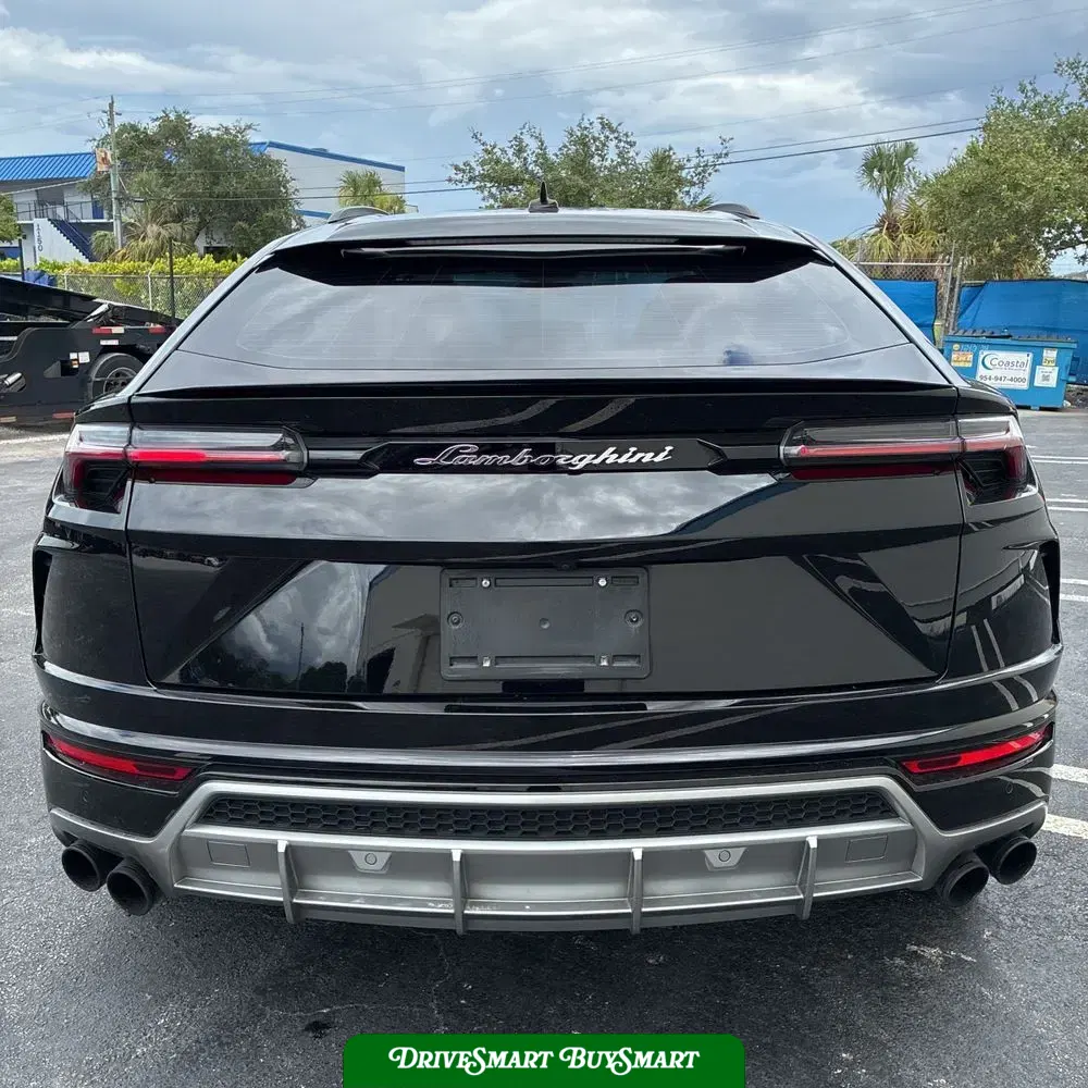 2020 Lamborghini Urus Base
