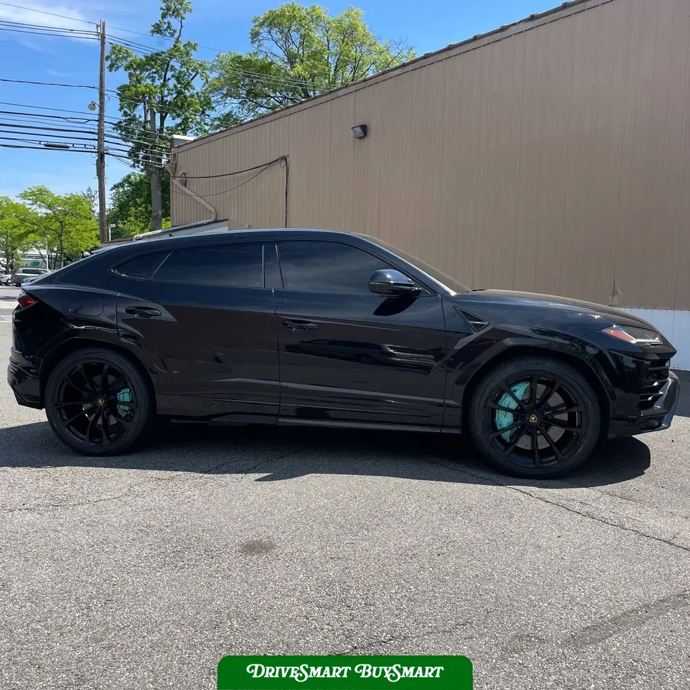2020 Lamborghini Urus Base