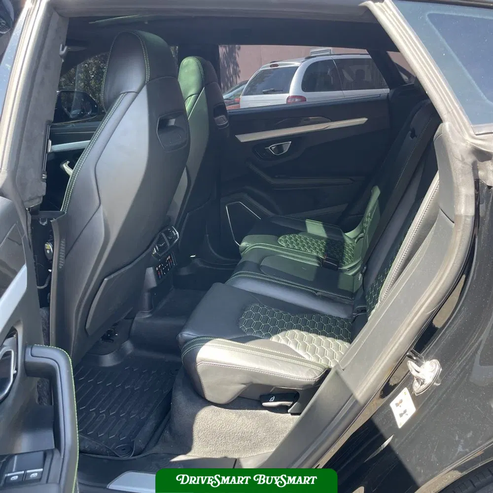 2020 Lamborghini Urus Base