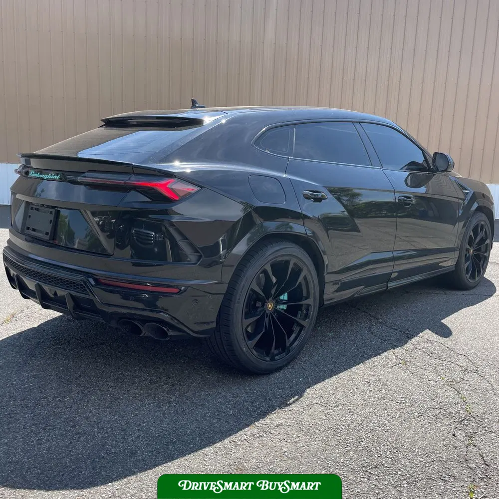 2020 Lamborghini Urus Base