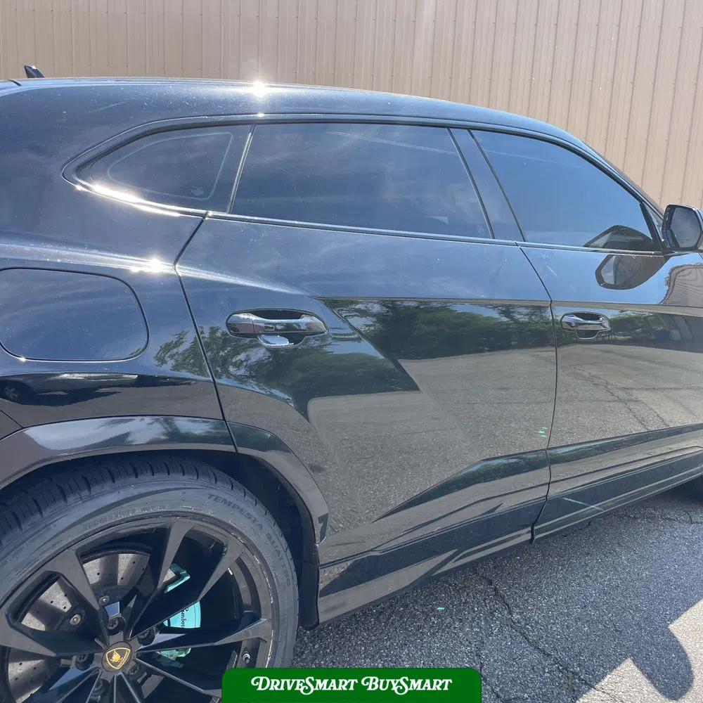 2020 Lamborghini Urus Base