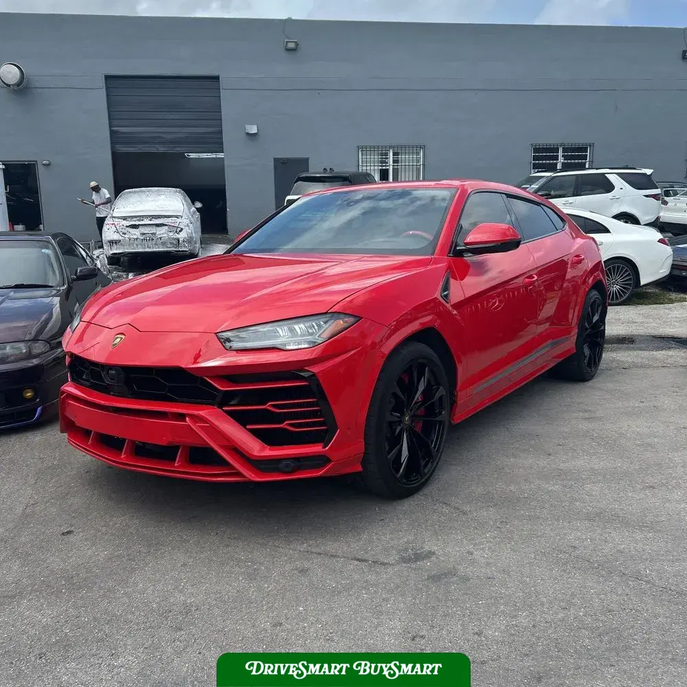 2021 Lamborghini Urus Base
