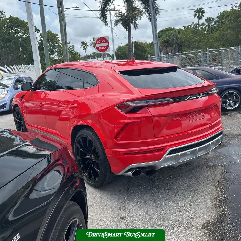 2021 Lamborghini Urus Base