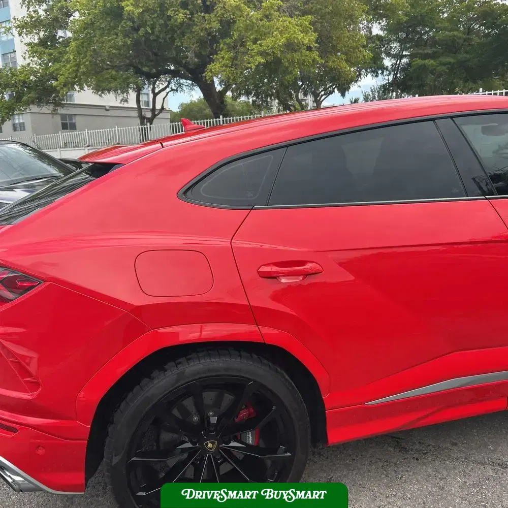 2021 Lamborghini Urus Base