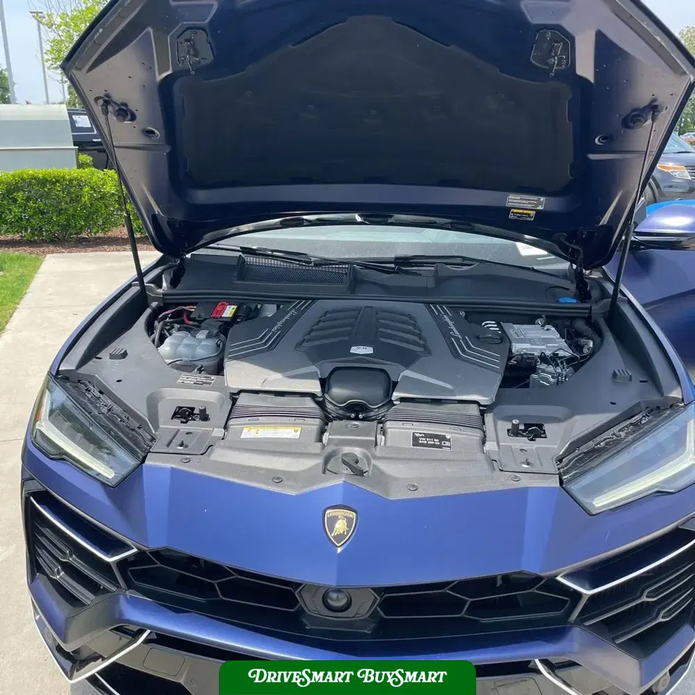 2022 Lamborghini Urus Base