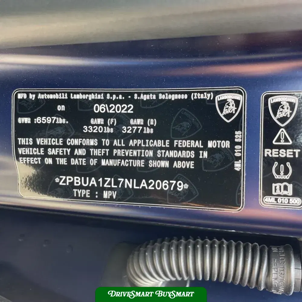 2022 Lamborghini Urus Base