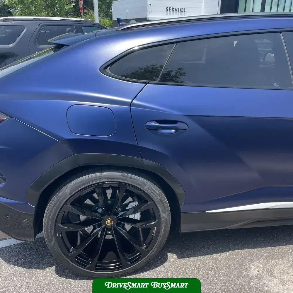 2022 Lamborghini Urus Base