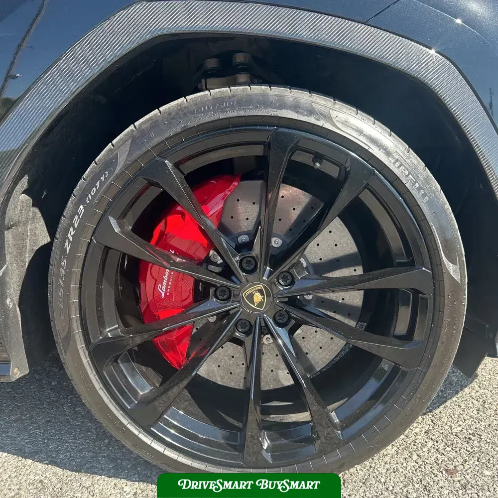 2020 Lamborghini Urus Base