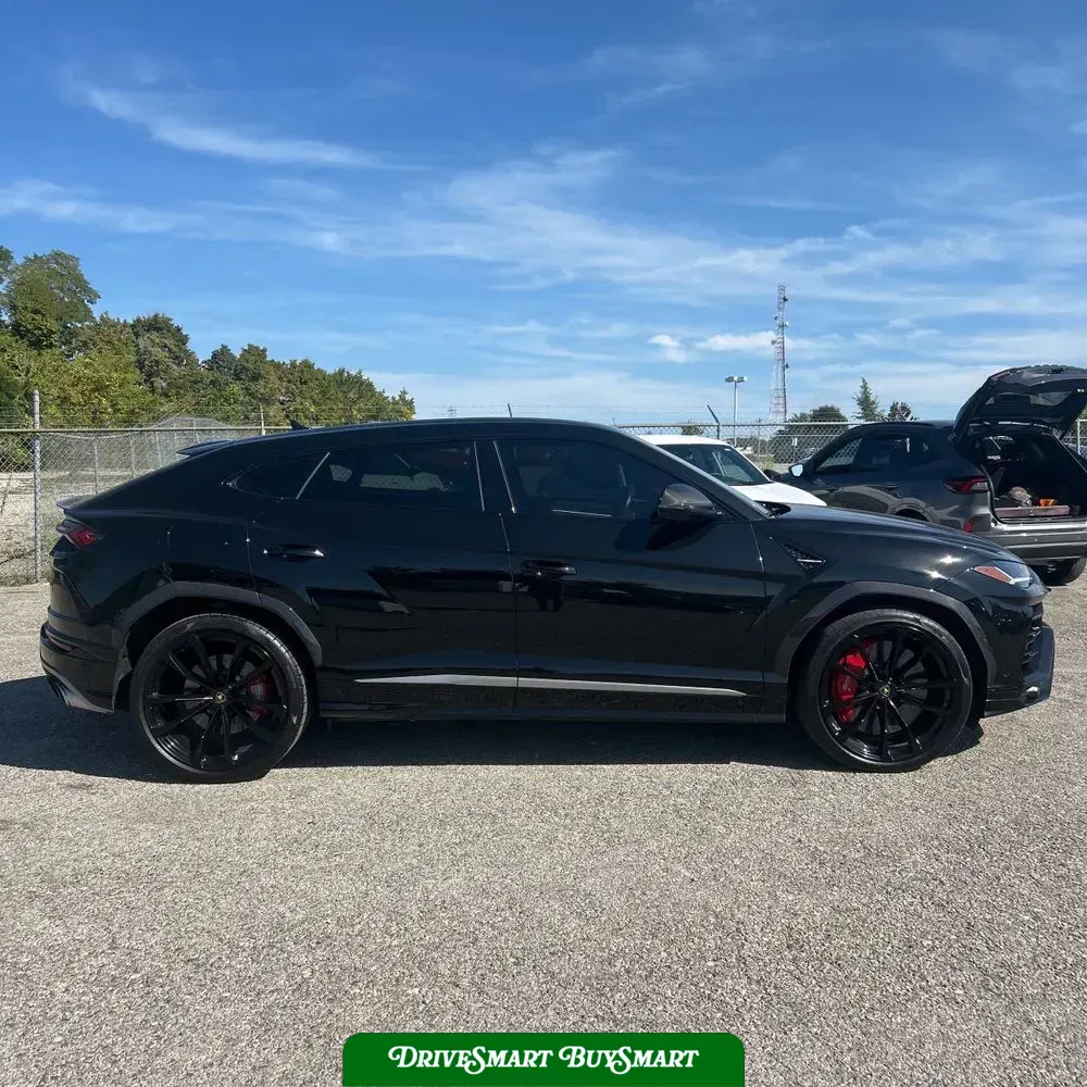 2020 Lamborghini Urus Base