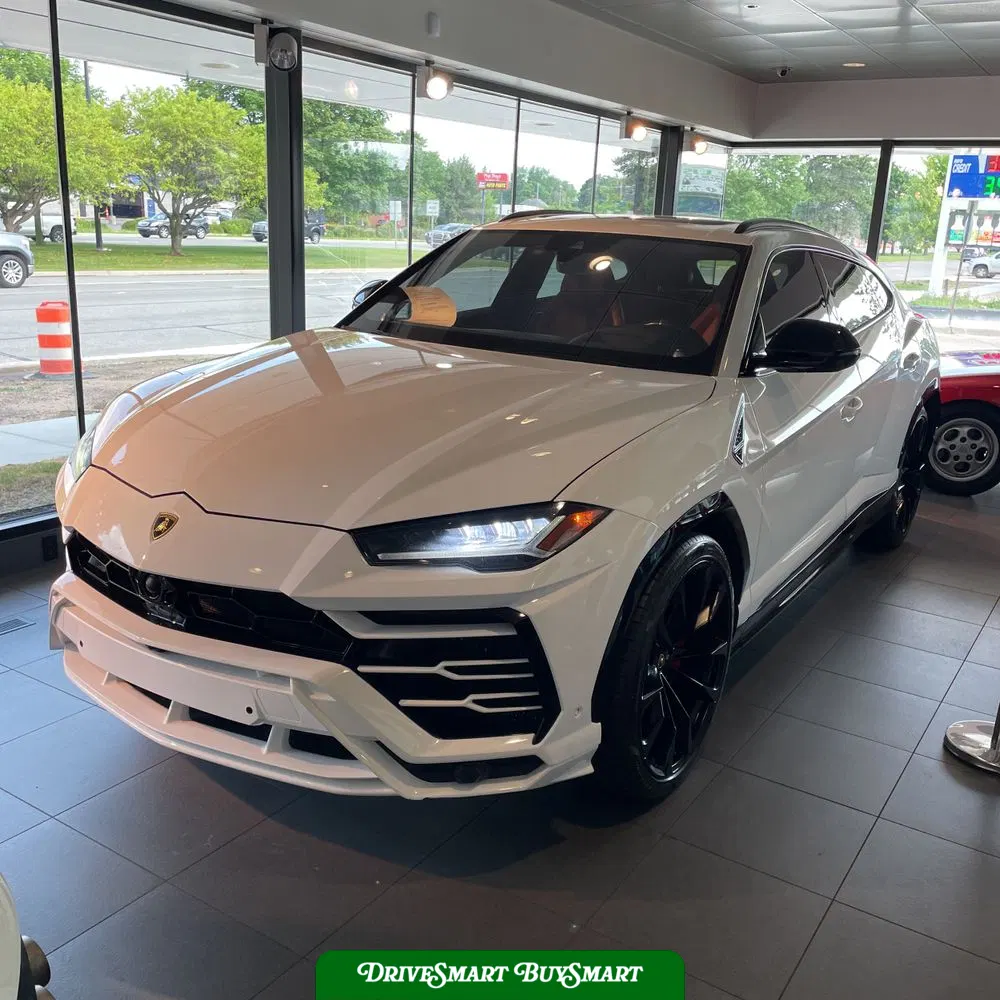 2019 Lamborghini Urus Base