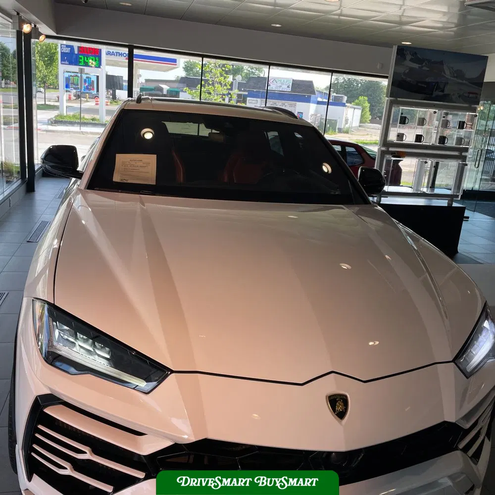 2019 Lamborghini Urus Base