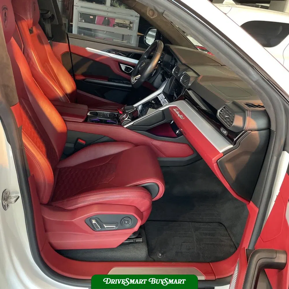 2019 Lamborghini Urus Base