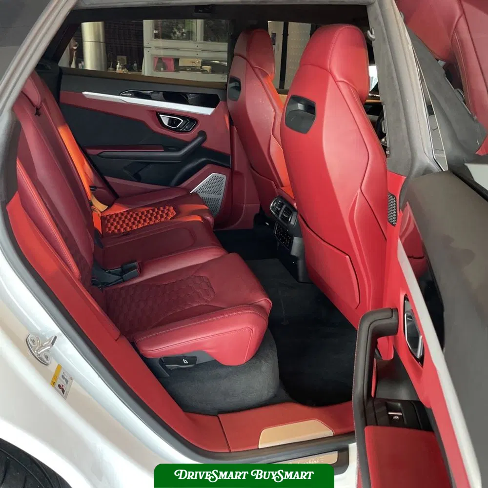 2019 Lamborghini Urus Base