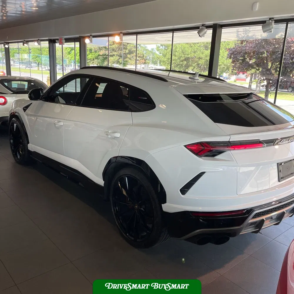 2019 Lamborghini Urus Base