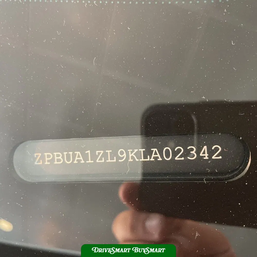 2019 Lamborghini Urus Base