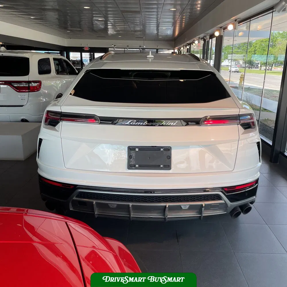 2019 Lamborghini Urus Base