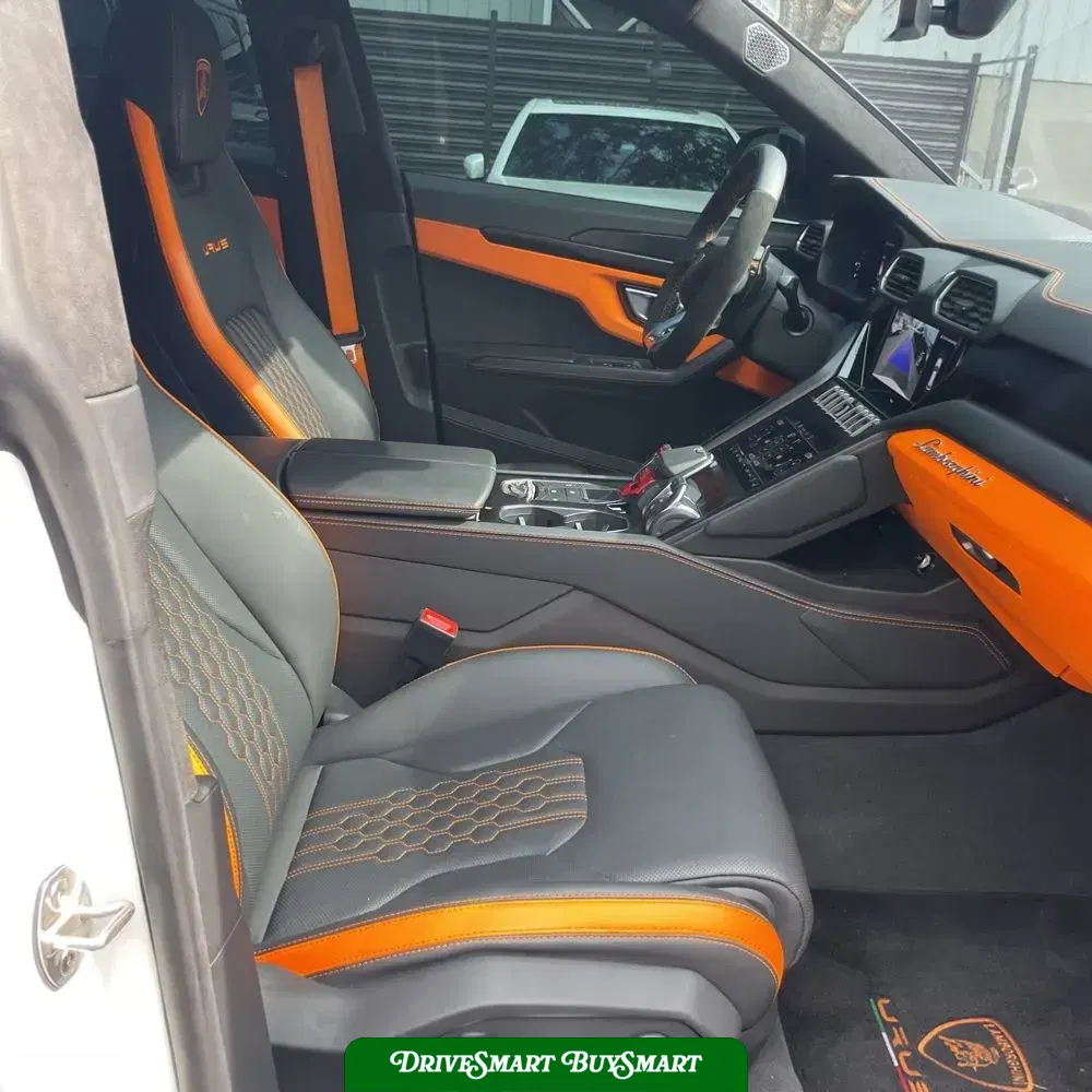 2023 Lamborghini Urus S