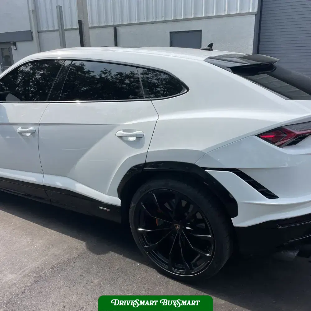2023 Lamborghini Urus S