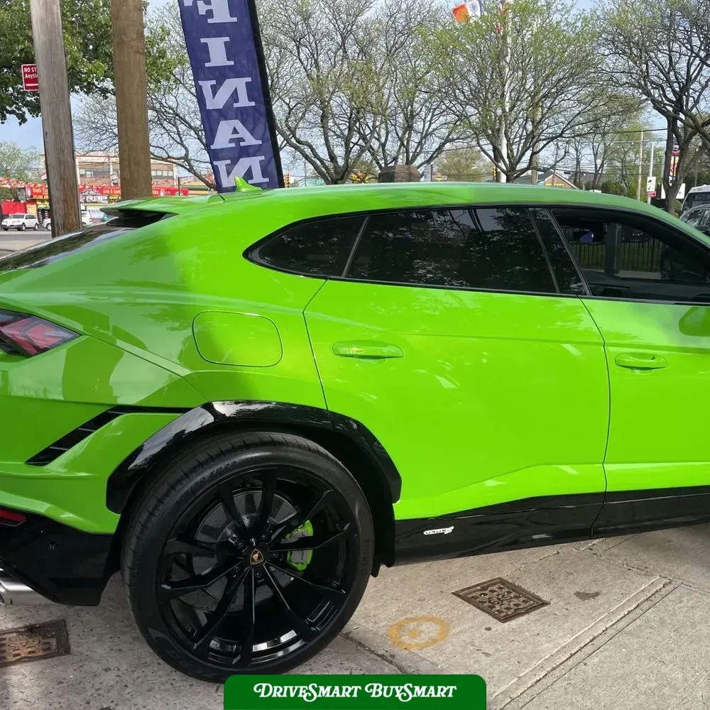 2024 Lamborghini Urus S