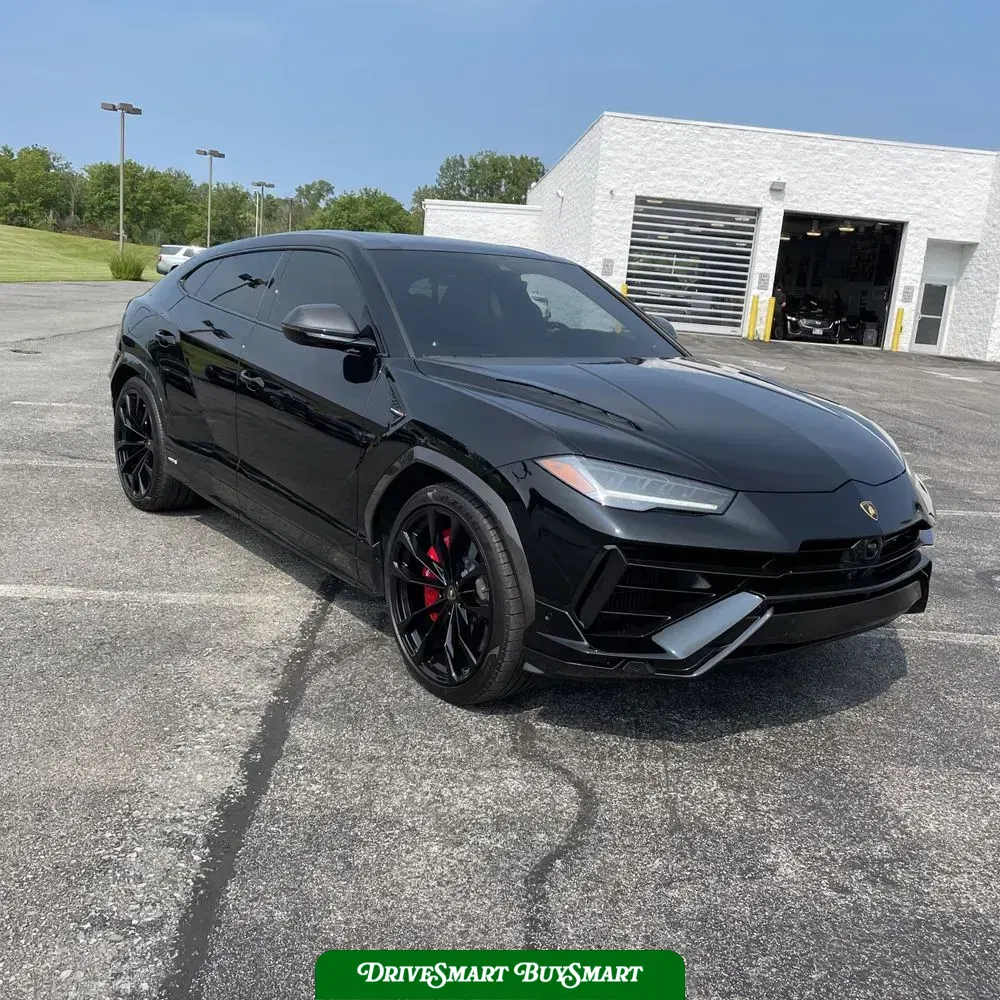 2023 Lamborghini Urus S