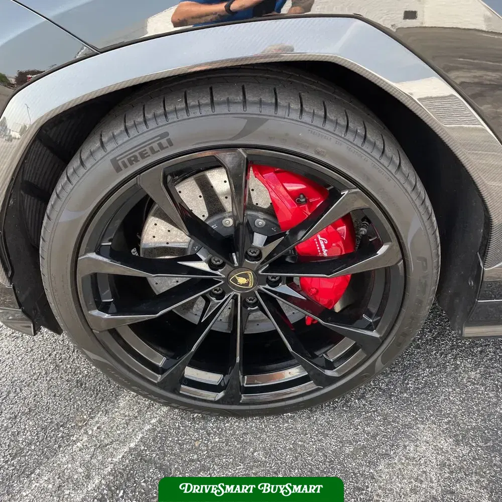 2023 Lamborghini Urus S