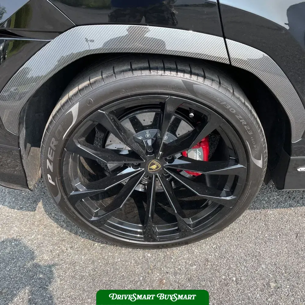 2023 Lamborghini Urus S