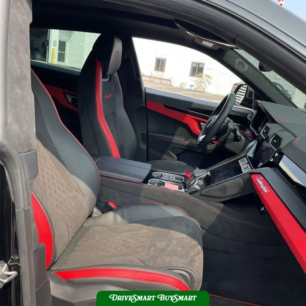 2023 Lamborghini Urus S