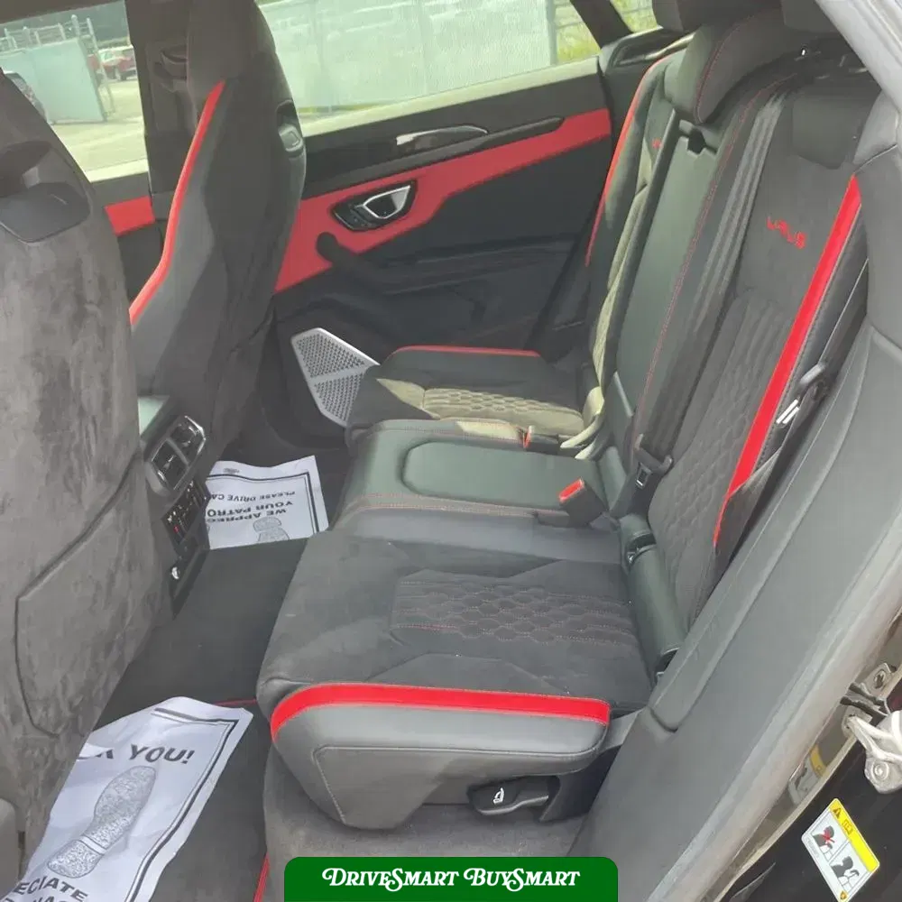 2023 Lamborghini Urus S