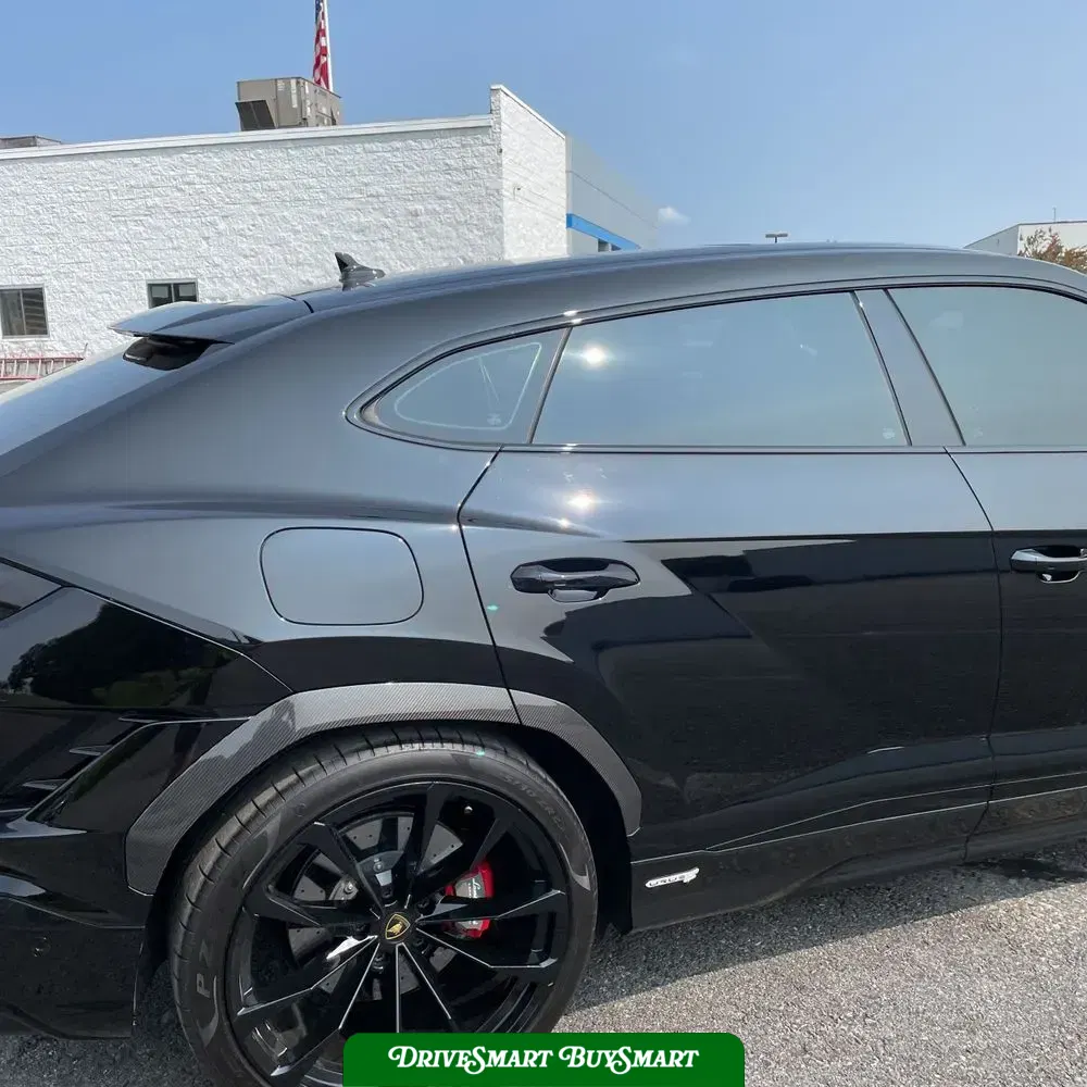 2023 Lamborghini Urus S