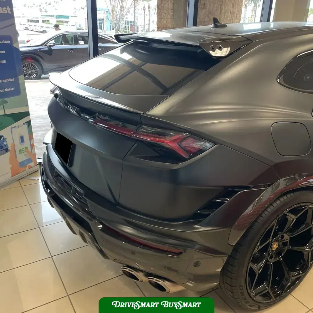 2024 Lamborghini Urus Performante